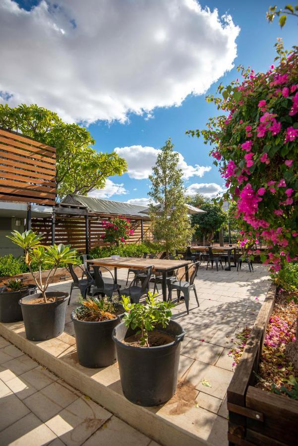 Longreach Most Central Motel Екстериор снимка