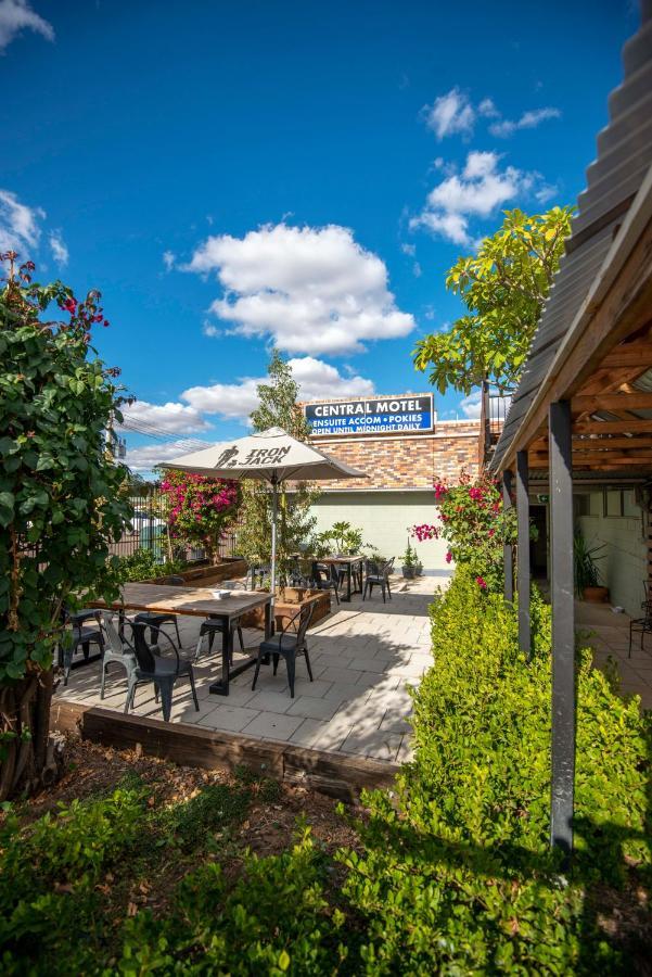 Longreach Most Central Motel Екстериор снимка