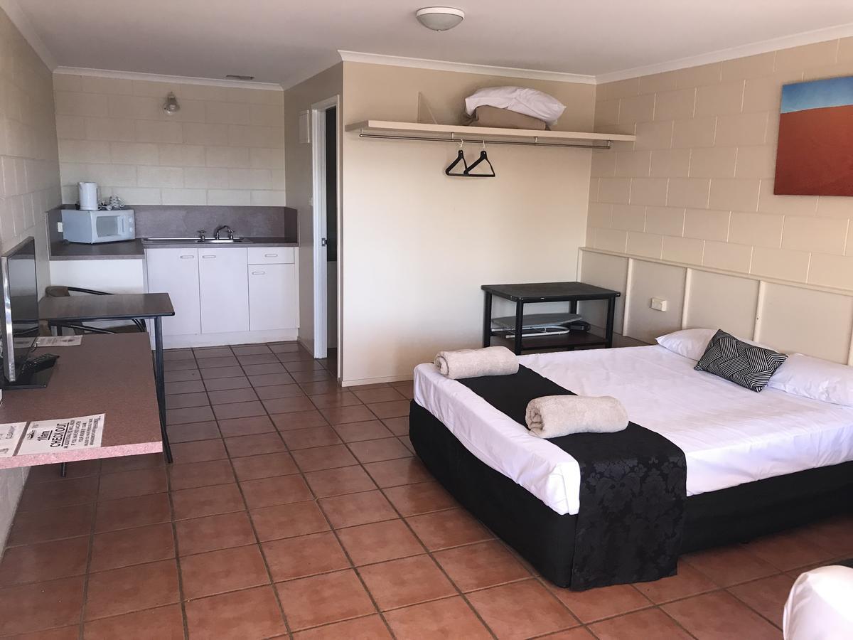 Longreach Most Central Motel Екстериор снимка