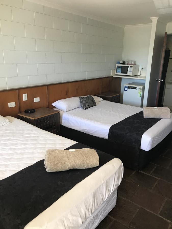 Longreach Most Central Motel Екстериор снимка