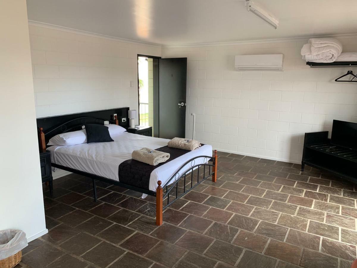 Longreach Most Central Motel Екстериор снимка