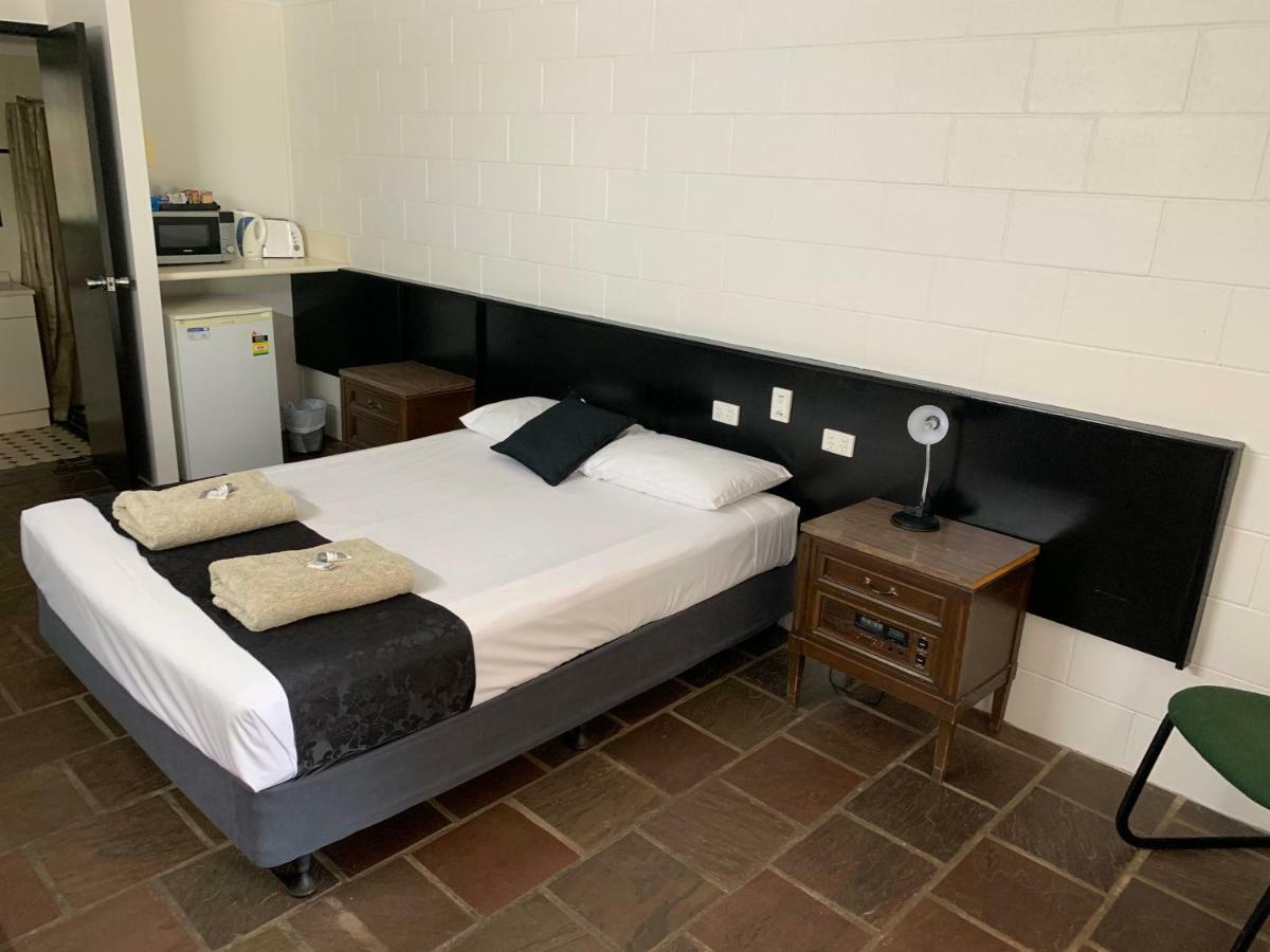 Longreach Most Central Motel Екстериор снимка