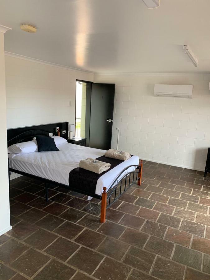 Longreach Most Central Motel Екстериор снимка