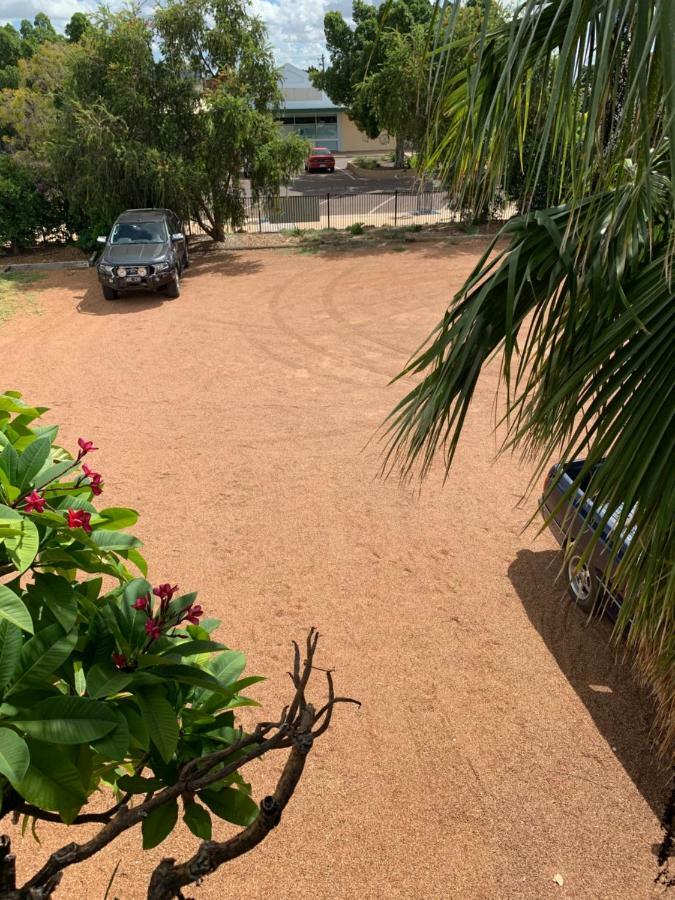 Longreach Most Central Motel Екстериор снимка